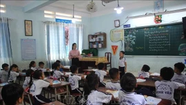 Tạo hệ sinh thái sử dụng ngoại ngữ để tiếng Anh trở thành ngôn ngữ thứ hai trong trường học