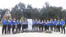 Tuổi trẻ Bình Dương vì biển đảo quê hương