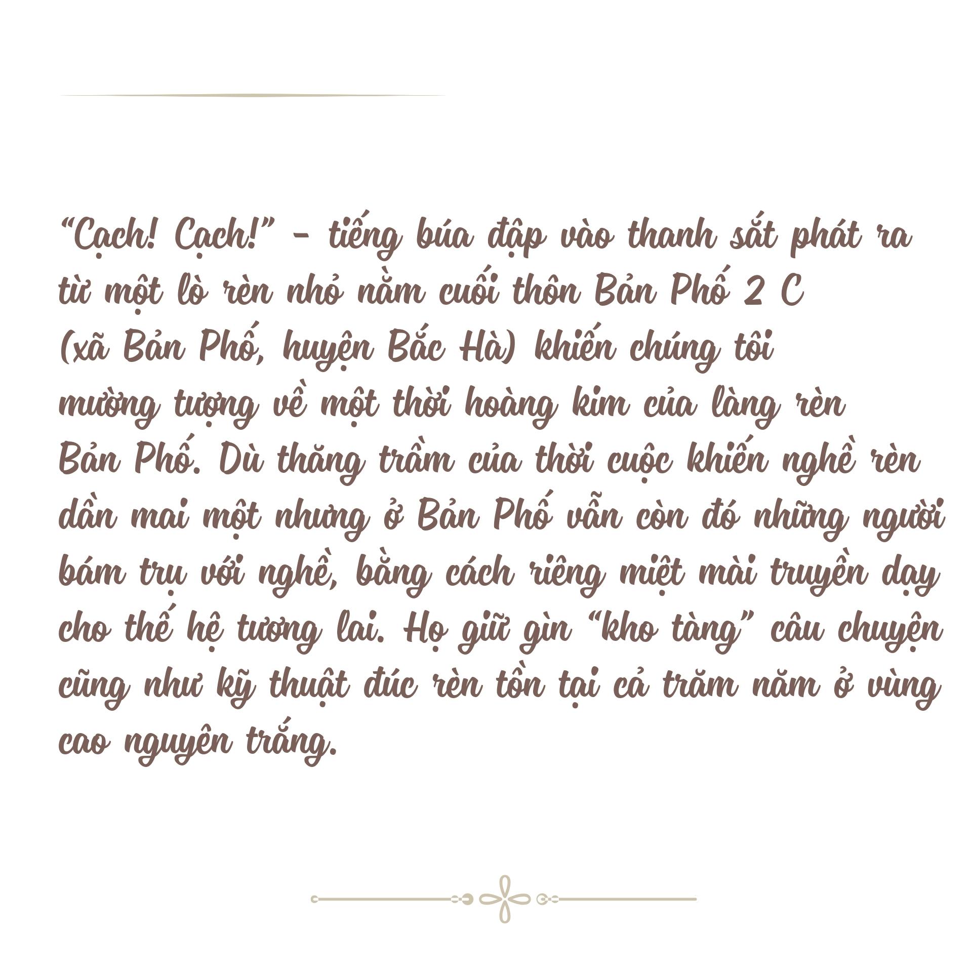 “Cạch! Cạch!” - tiếng búa đập vào thanh sắt phát ra từ một lò rèn nhỏ nằm c_20240821_124532_0000.jpg