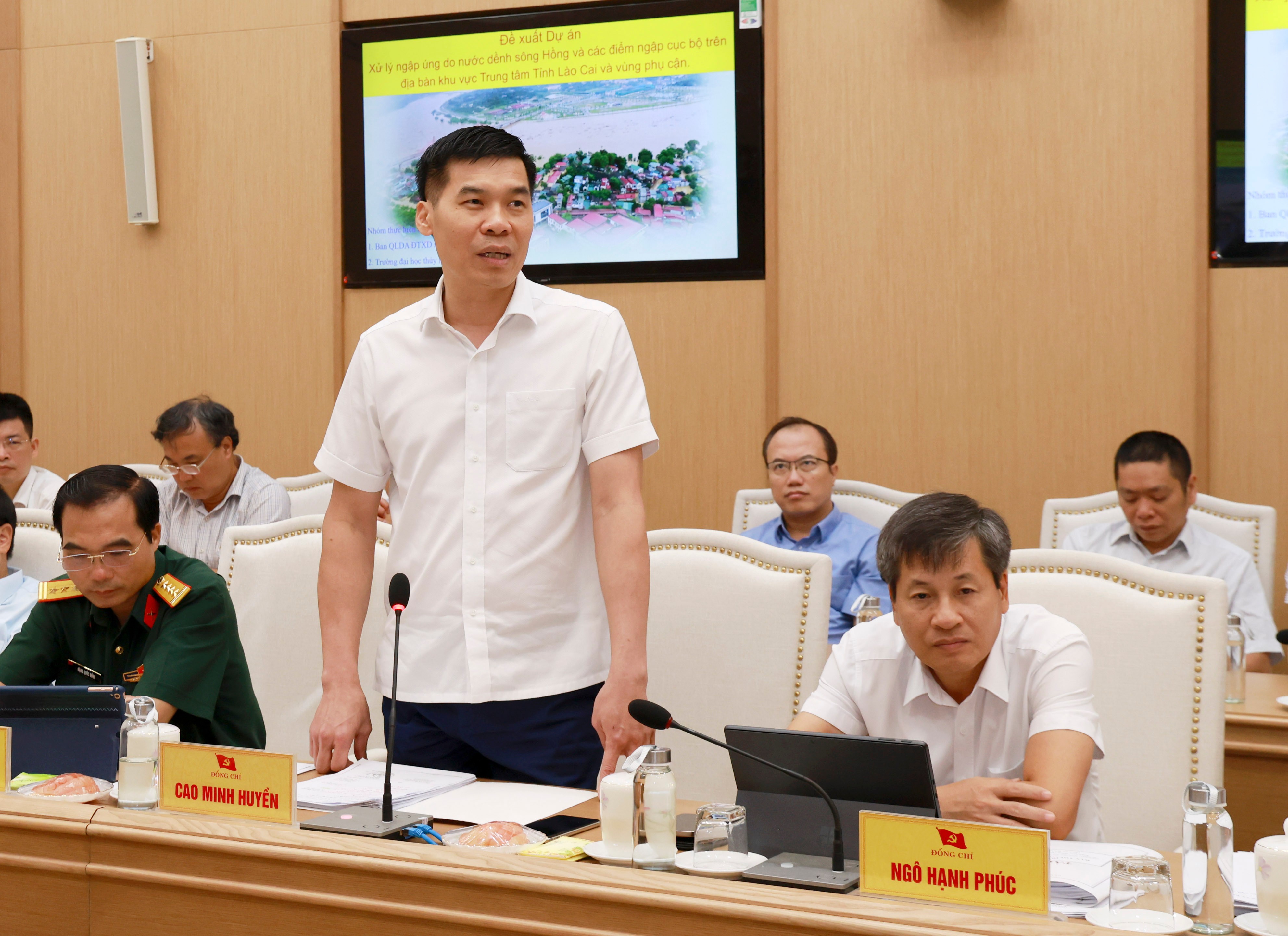 Thiếu tướng Cao Minh Huyền - Giám đốc Công an tỉnh phát biểu. 060a8214.jpg