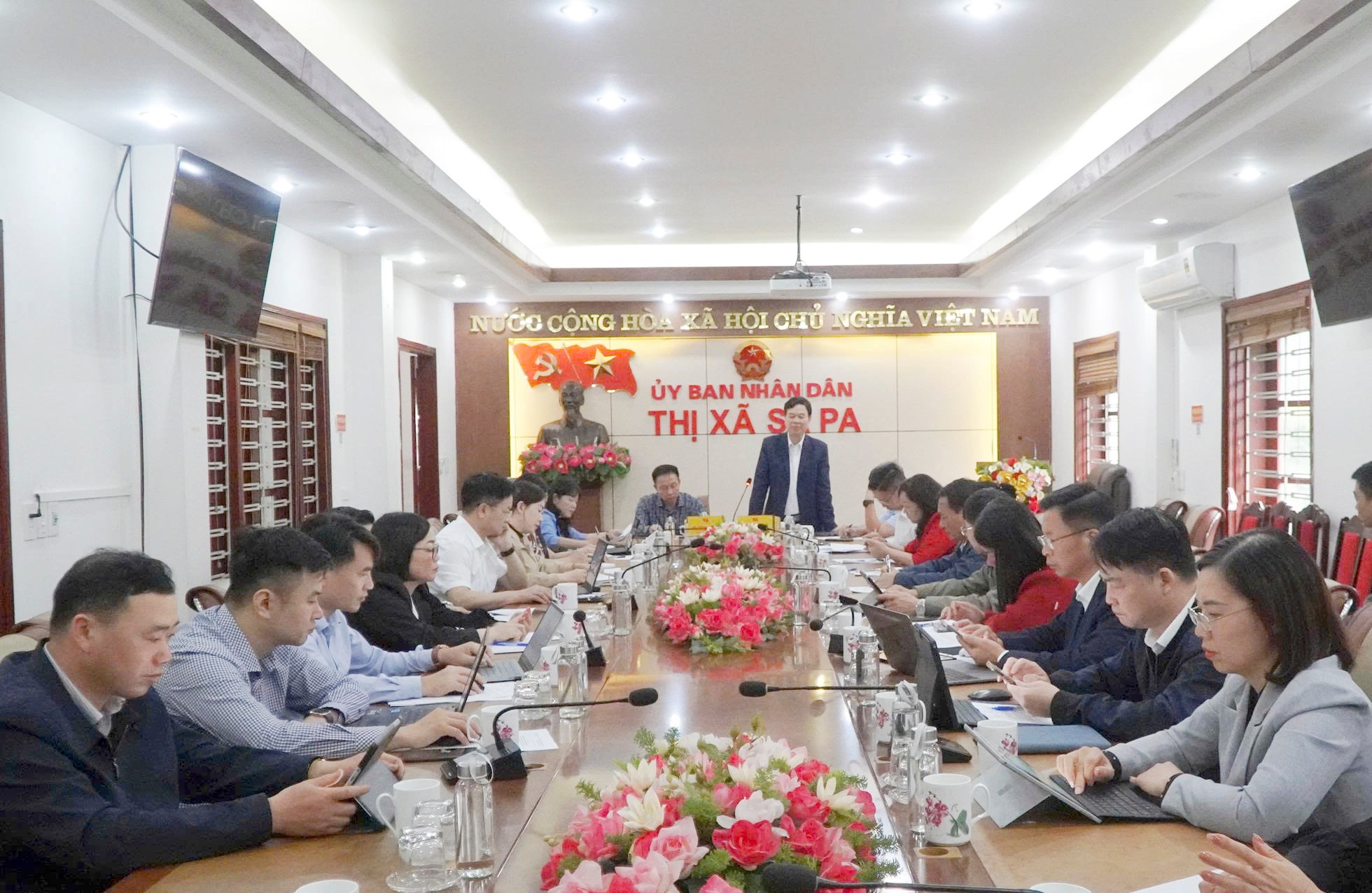 Quang cảnh Hội nghị. z6650383289352-1fccd4e6827dd1334f386b383178807e.jpg
