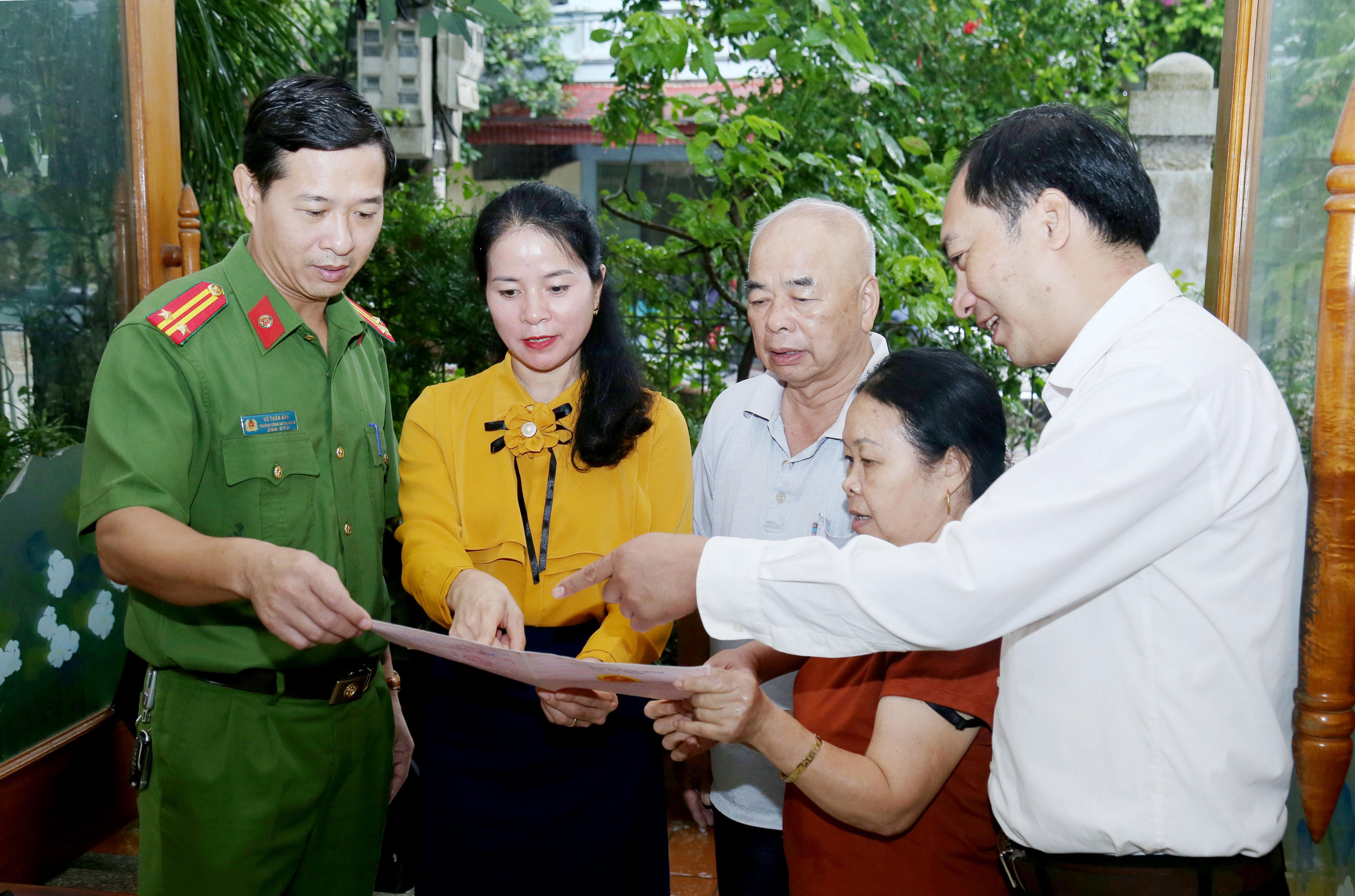 Dân vận chính quyền tại huyện Bảo Thắng có sự kết hợp với dân vận của các đoàn thể, cơ quan chức năng. IMG_1084.JPG