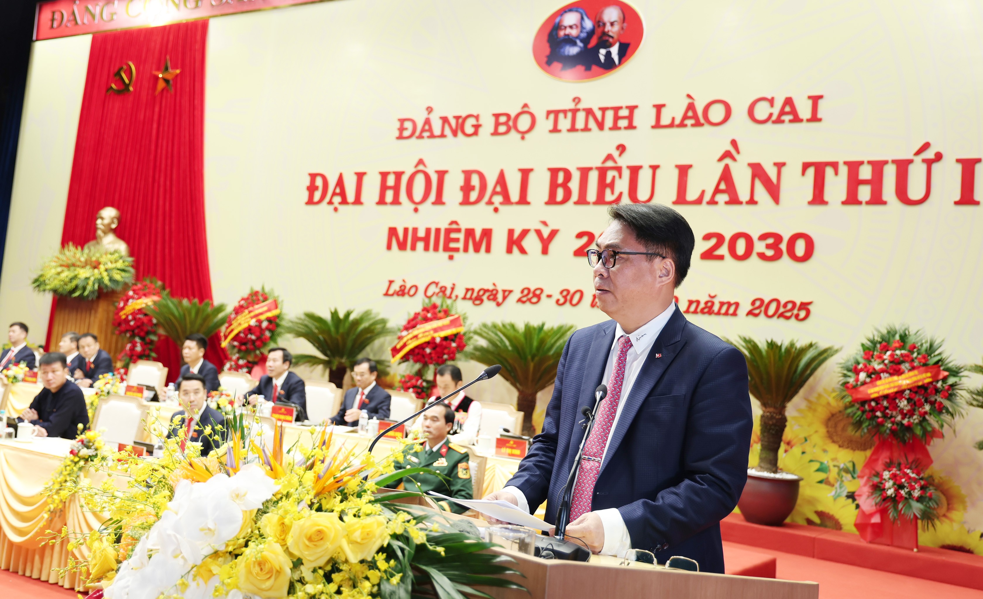 Đồng chí Phan Thăng An, Phó Trưởng Ban Tổ chức Trung ương công bố các Quyết định. img-2817.jpg