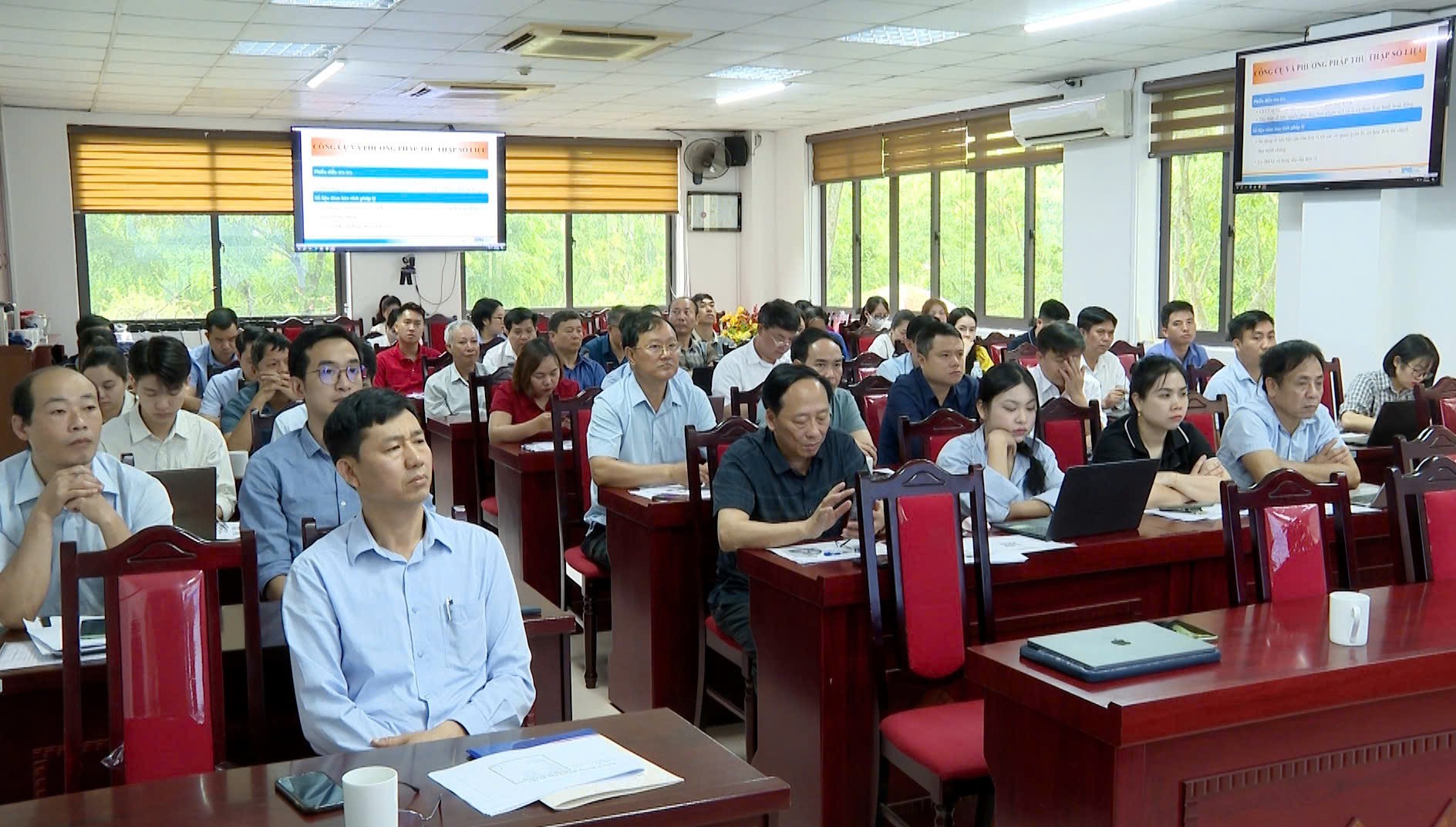 Đại biểu dự hội nghị. z6618219749637-51f4abc47bbca58e767aede815a7a2d2.jpg