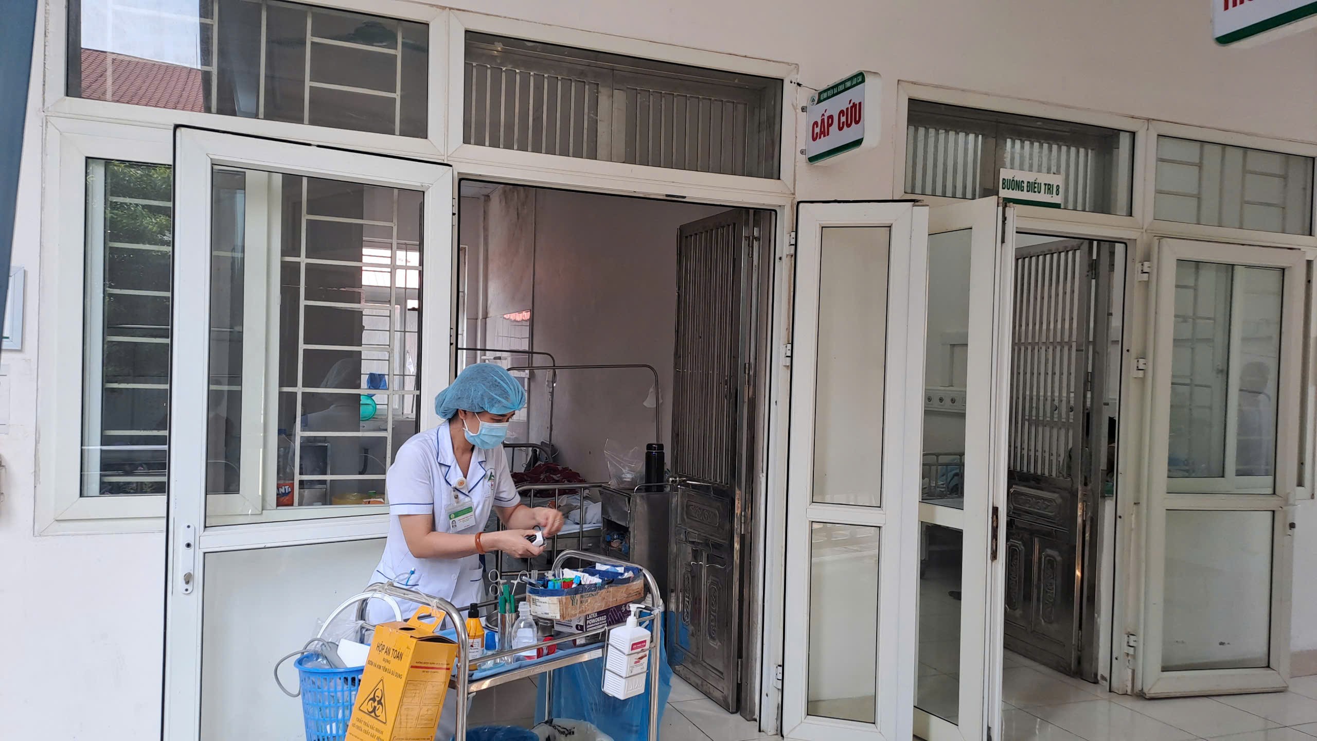 Các đơn vị y tế đảm bảo vật tư y tế phục vụ công tác điều trị. z6265213810901-5419d37da15f1cd910ebde32d3f55bed.jpg