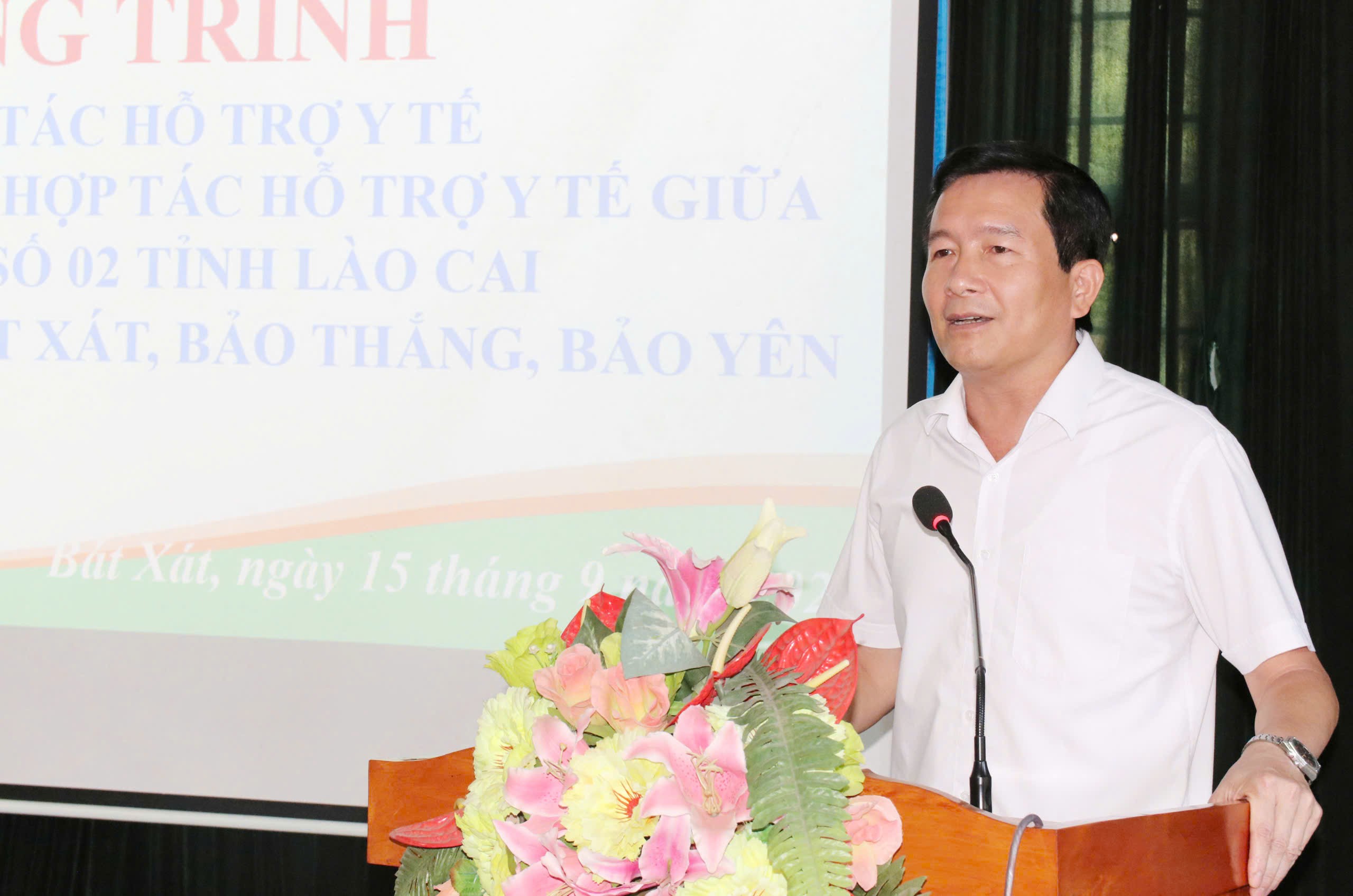 Bác sỹ Phạm Văn Thinh, Giám đốc Bệnh viện Đa khoa số 2 tỉnh Lào Cai khẳng định sẽ tiếp tục triển khai hiệu quả các hoạt động hỗ trợ toàn diện nhằm nâng cao chất lượng khám, chữa bệnh cho các bệnh viện đa khoa khu vực. z7016291549777-f6c15b3cee7dc5c496810c4ef7dabc40.jpg
