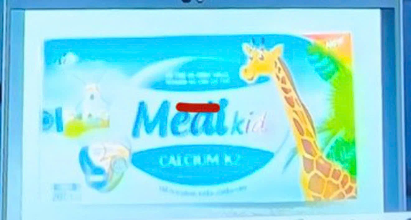 Sản phẩm Medi Kid Calcium K2 nghi hàng giả (ảnh nguồn: Internet) z6578070140568-3c0365cece678ad7007fe19b88134c56.jpg