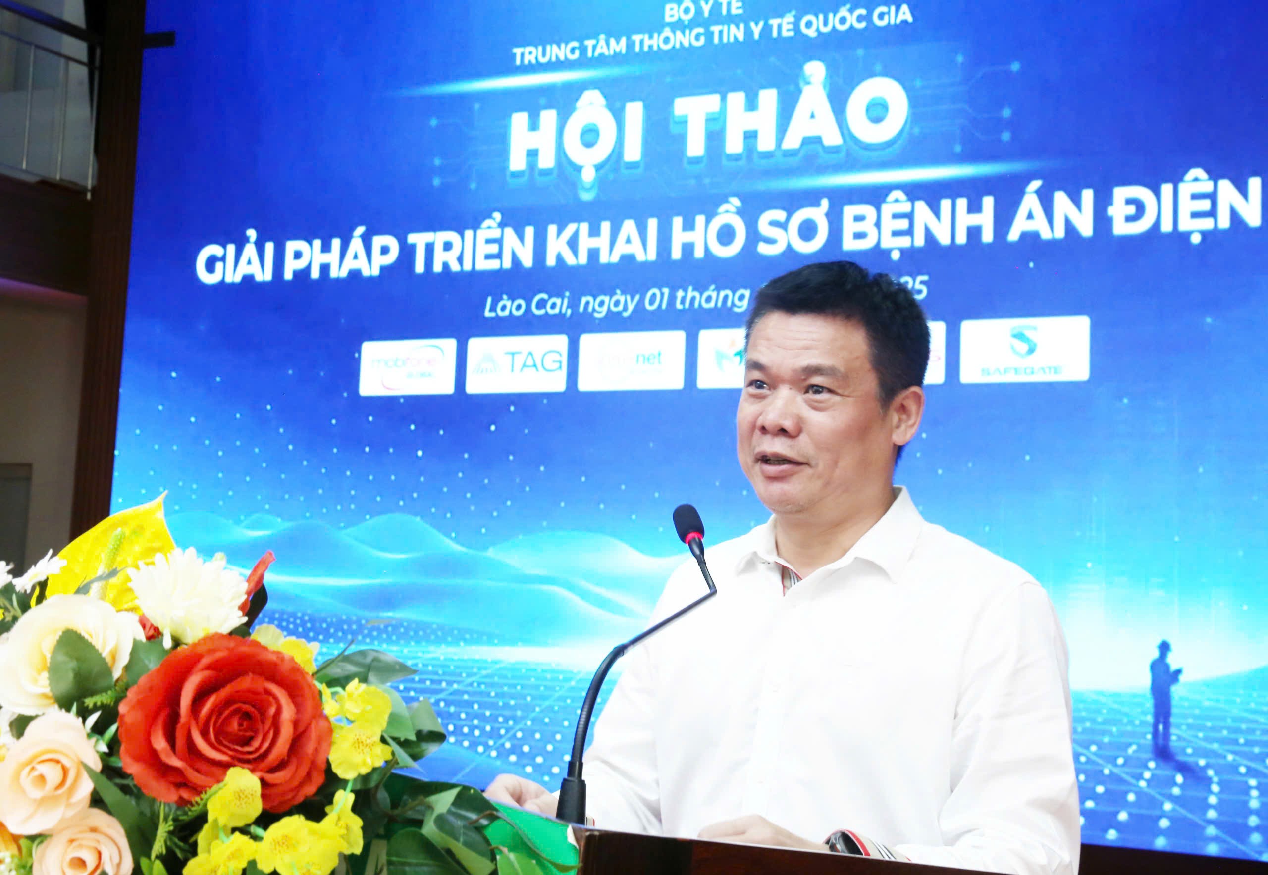 Đồng chí Đỗ Trường Duy, Giám đốc Trung tâm Thông tin y tế Quốc gia phát biểu khai mạc hội thảo. z6862630239824-e68fc5d2e5d8d258cd70a710b4d866b1.jpg