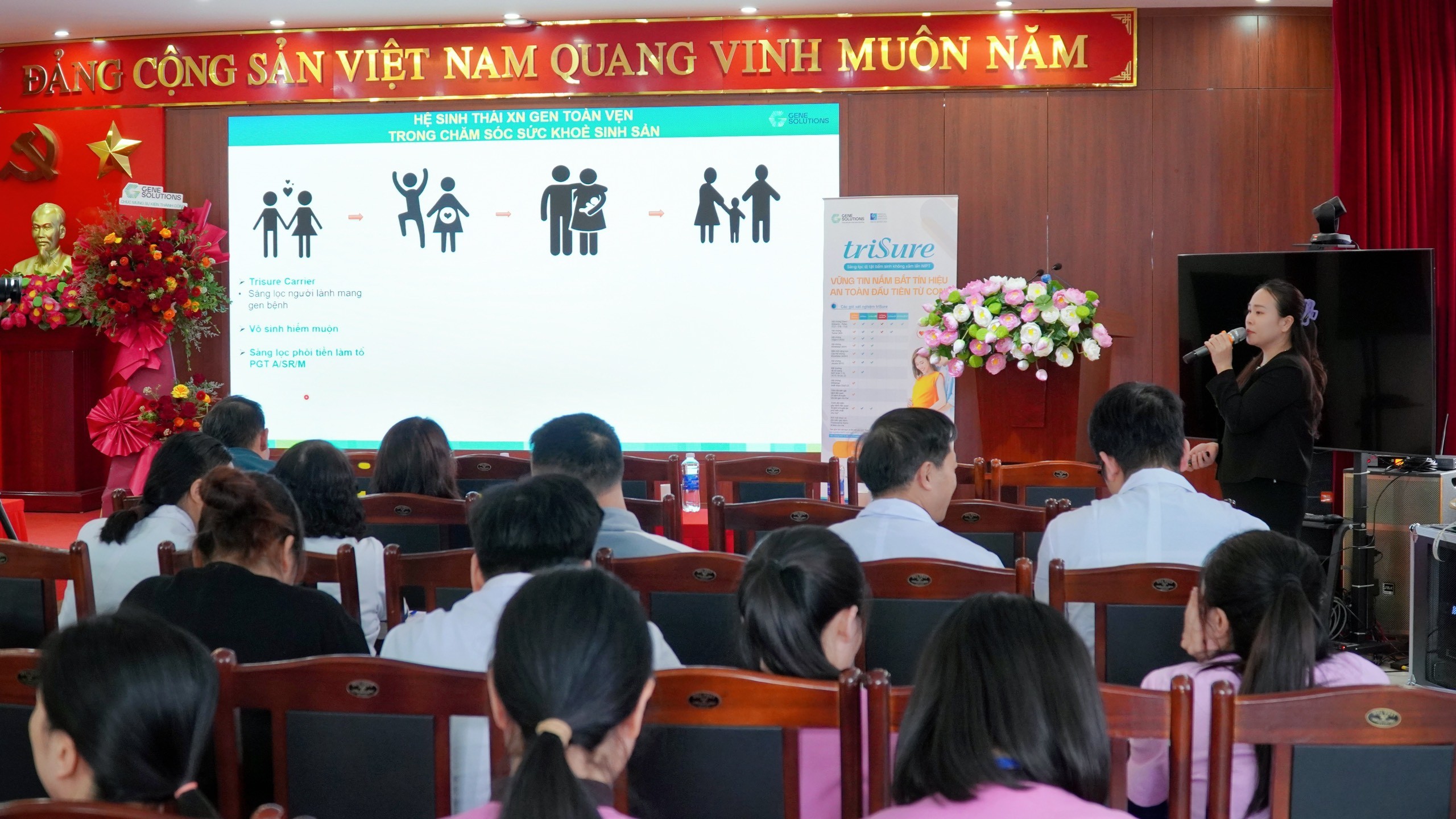 Tập huấn về xét nghiệm gen cho cán bộ y tế. z6425960203180-6b3d389219b8da45449c67c882766b8d.jpg