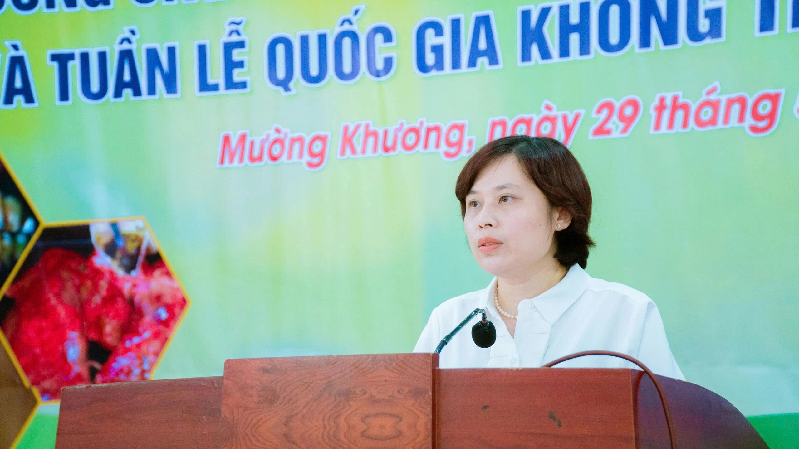 Đồng chí Nguyễn Thị Kim Ánh, Phó Giám đốc Sở Y tế phát biểu tại lễ mít tinh.