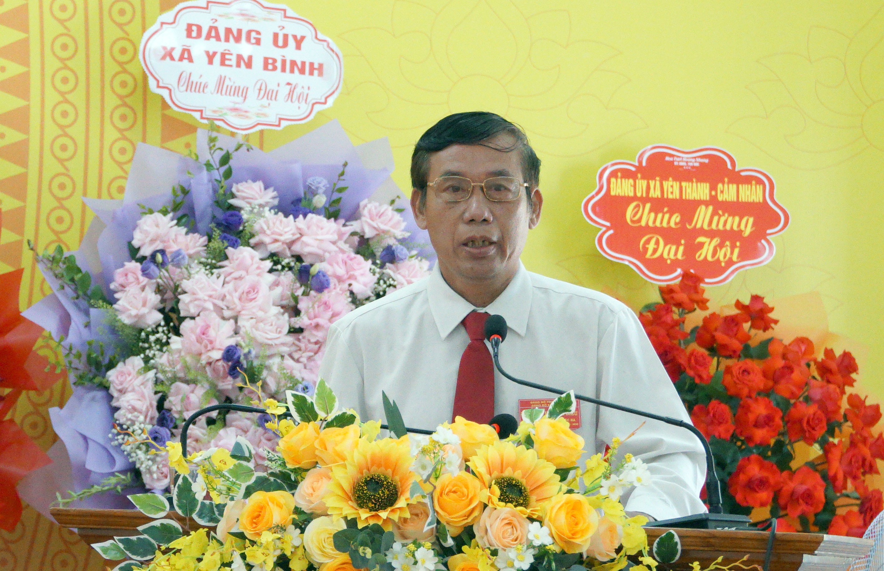 Các đại biểu tham luận tại đại hội. 148-tham-luan-1.jpg