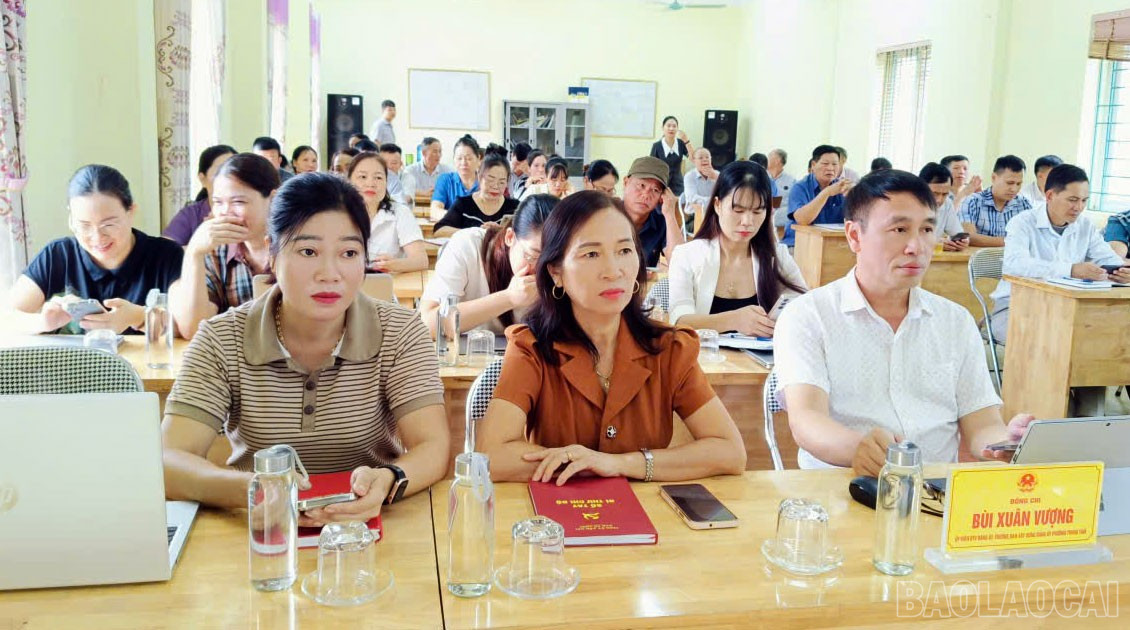 Điểm cầu phường Trung Tâm. baolaocai-br_80-dai-b-diem-cau-phuong-trung-tam.jpg