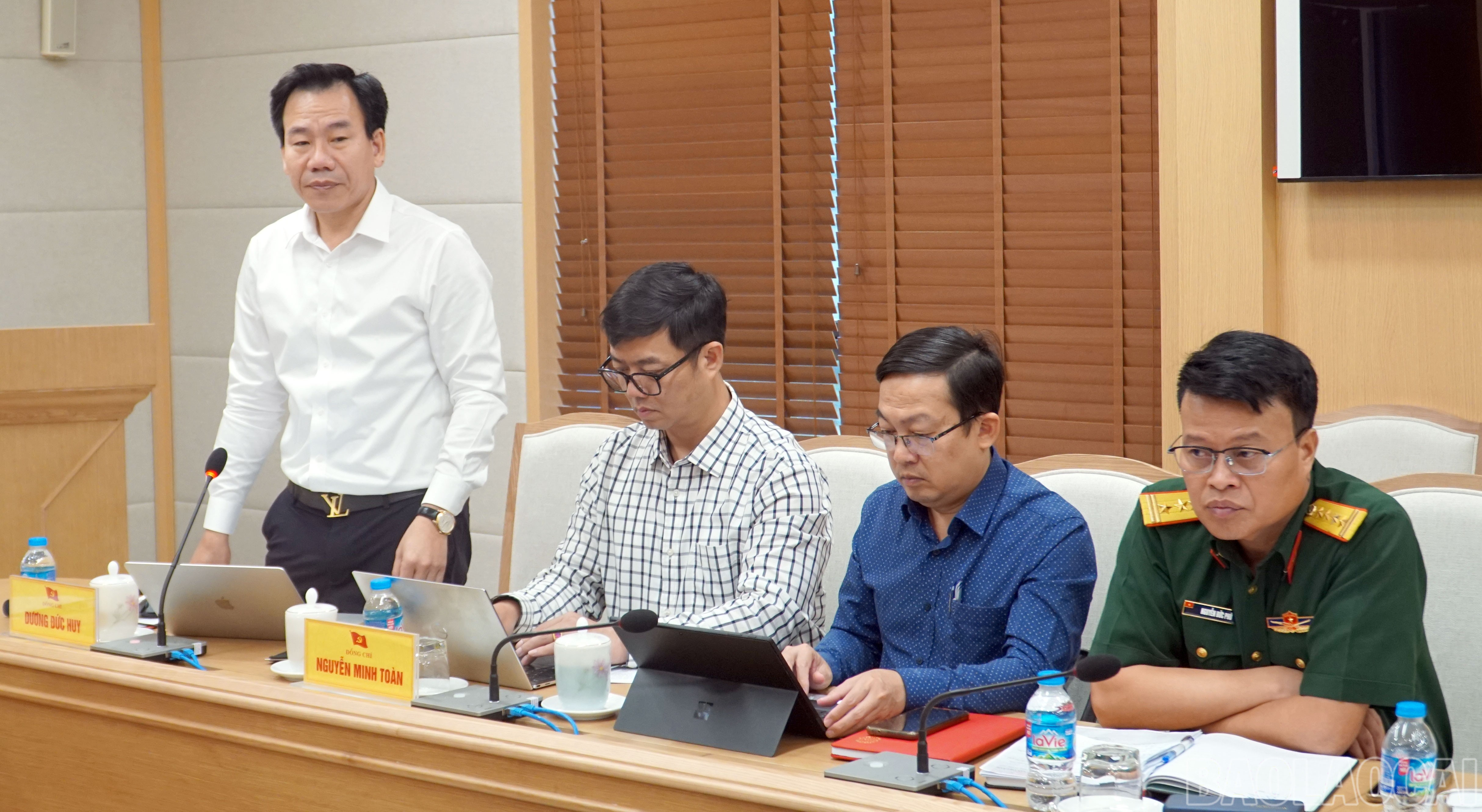 Đồng chí Dương Đức Huy - Ủy viên Ban Thường vụ Tỉnh ủy, Trưởng Ban Tuyên giáo và Dân vận Tỉnh ủy, Phó Trưởng Ban Thường trực Ban Chỉ đạo công tác tôn giáo tỉnh phát biểu tại hội nghị. baolaocai-br_1.jpg