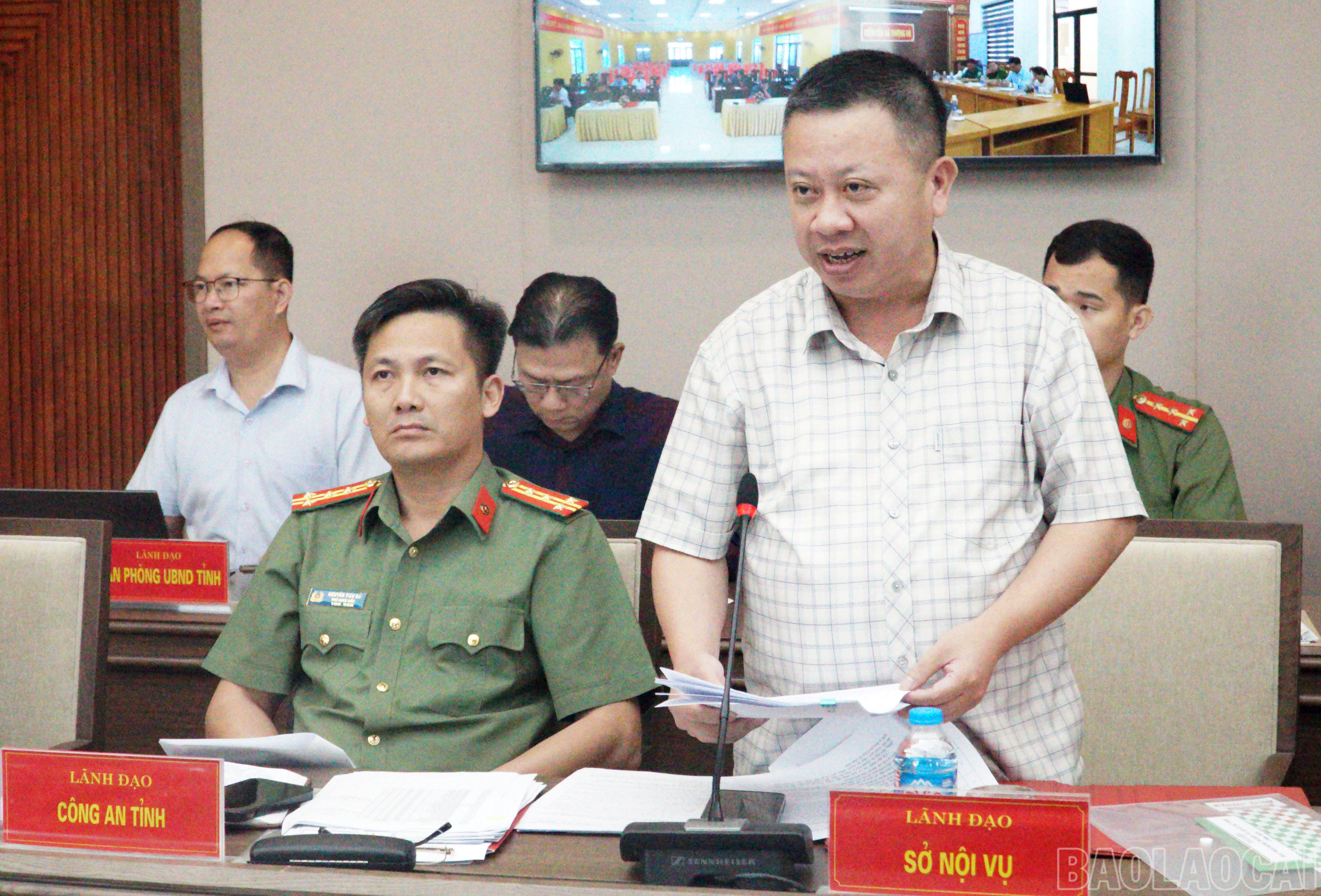 Lãnh đạo Sở Nội vụ phát biểu tại Hội nghị. baolaocai-br_so-noi-vu.jpg
