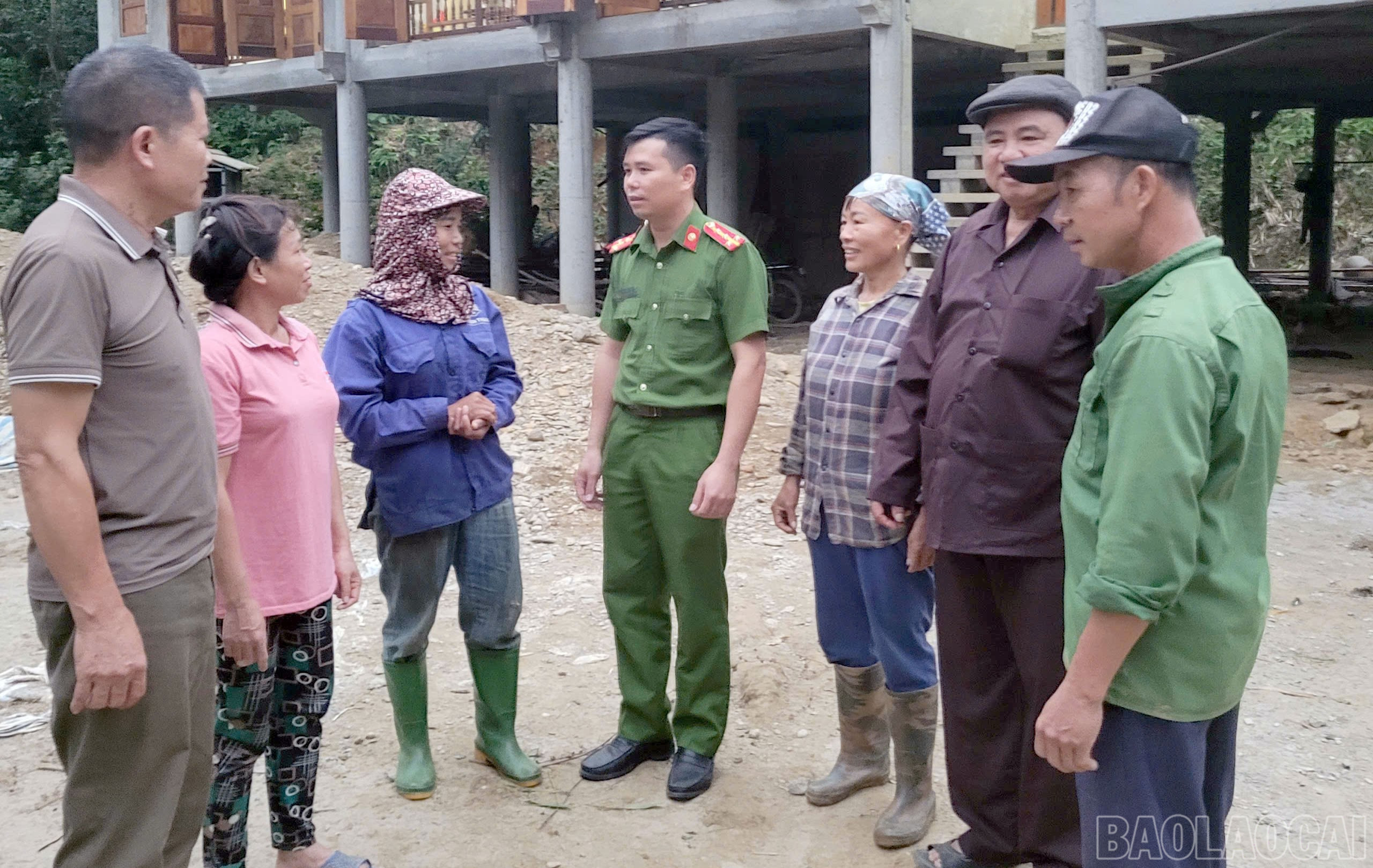 Công an xã Yên Thành nắm tình hình an ninh, trật tự từ thành viên dòng họ Lý. baolaocai-br_phong.jpg
