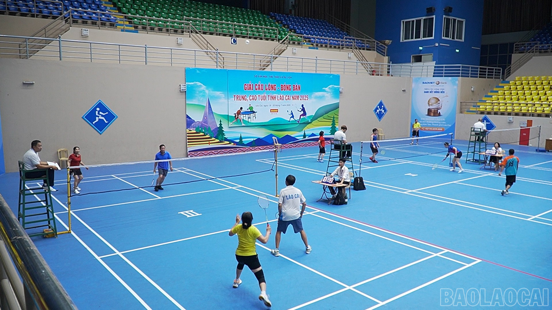 Sôi nổi các trận tranh tài tại giải. baolaocai-br_title-0100-15-54-15still217.jpg