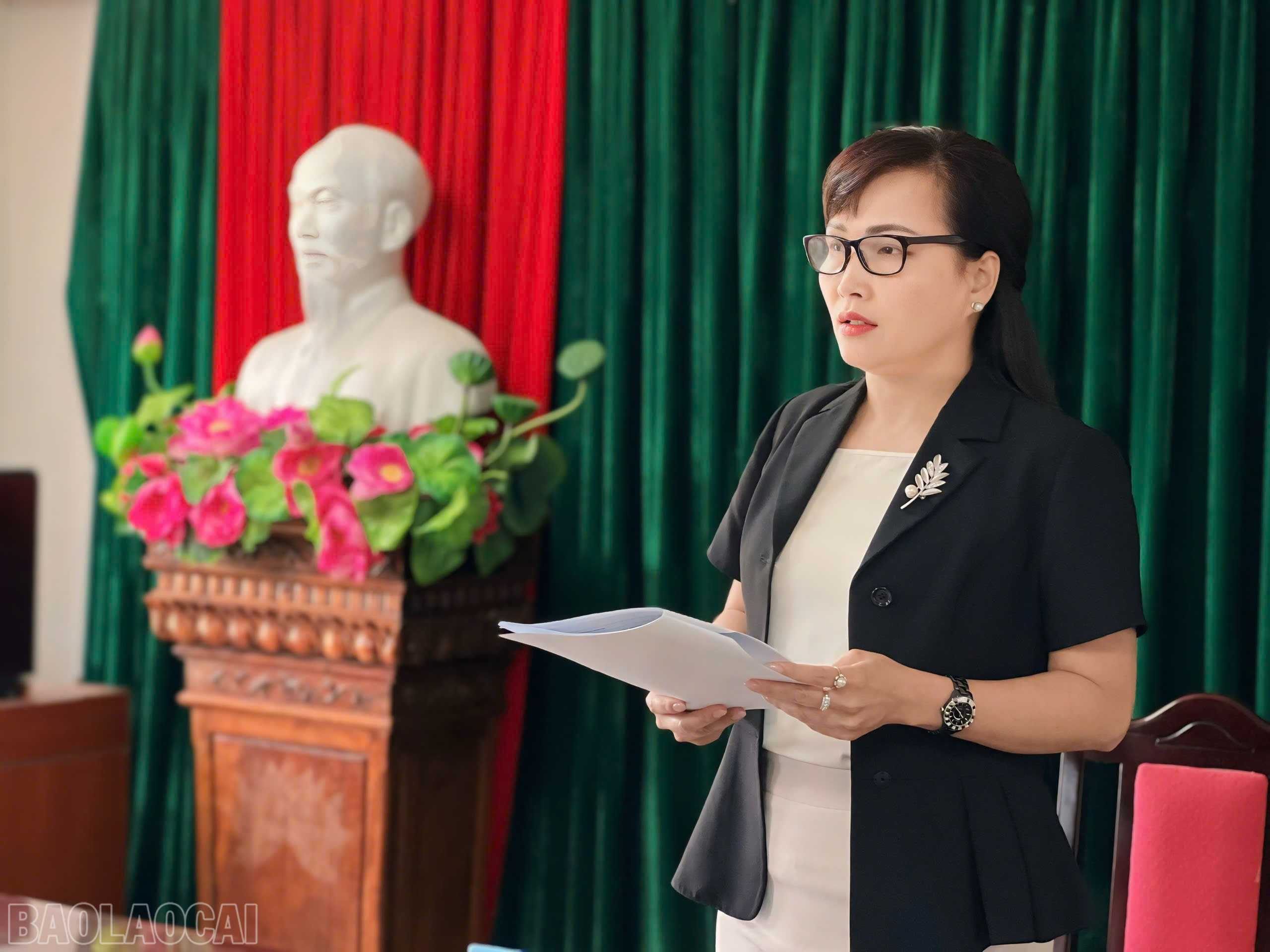 Giám đốc Sở Văn hóa, Thể thao và Du lịch tỉnh phát biểu tại cuộc họp. baolaocai-bl_z6592764487320-a8c3ac720d3d95479244dda1389dd4f8.jpg