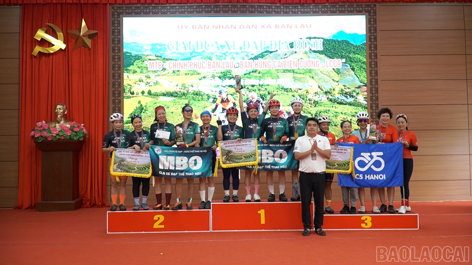 baolaocai-br_451-078100-04-18-23still222.jpg