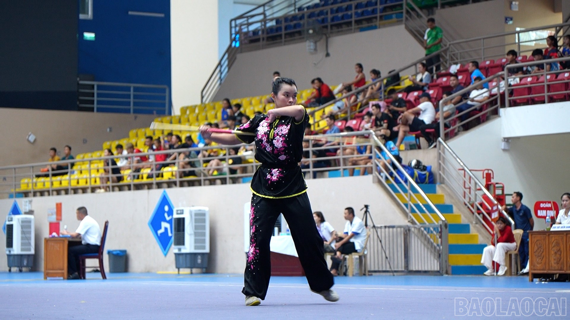 Nội dung Taolu với những màn biểu diễn đẹp mắt. baolaocai-br_title-0100-05-47-22still053.jpg