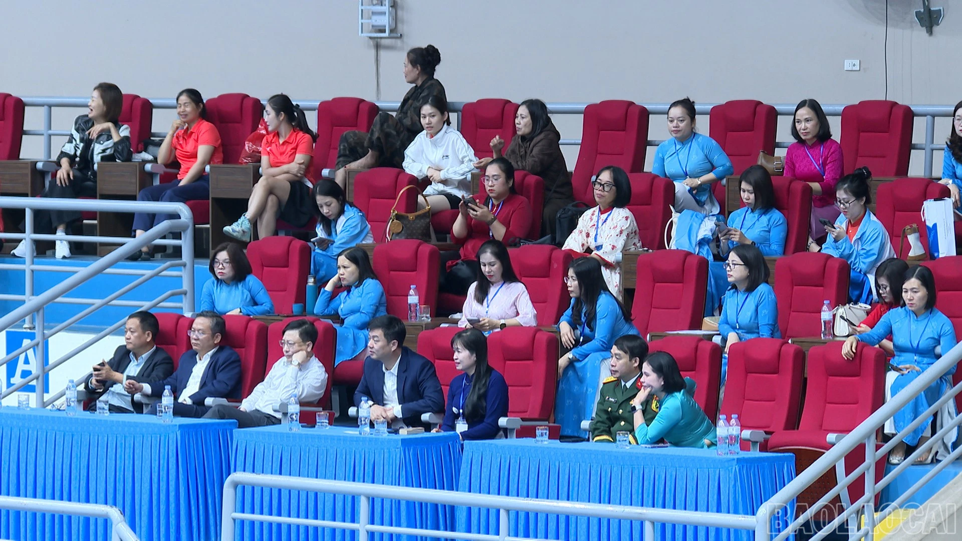 baolaocai-br_027-156000-01-17-23still207.jpg