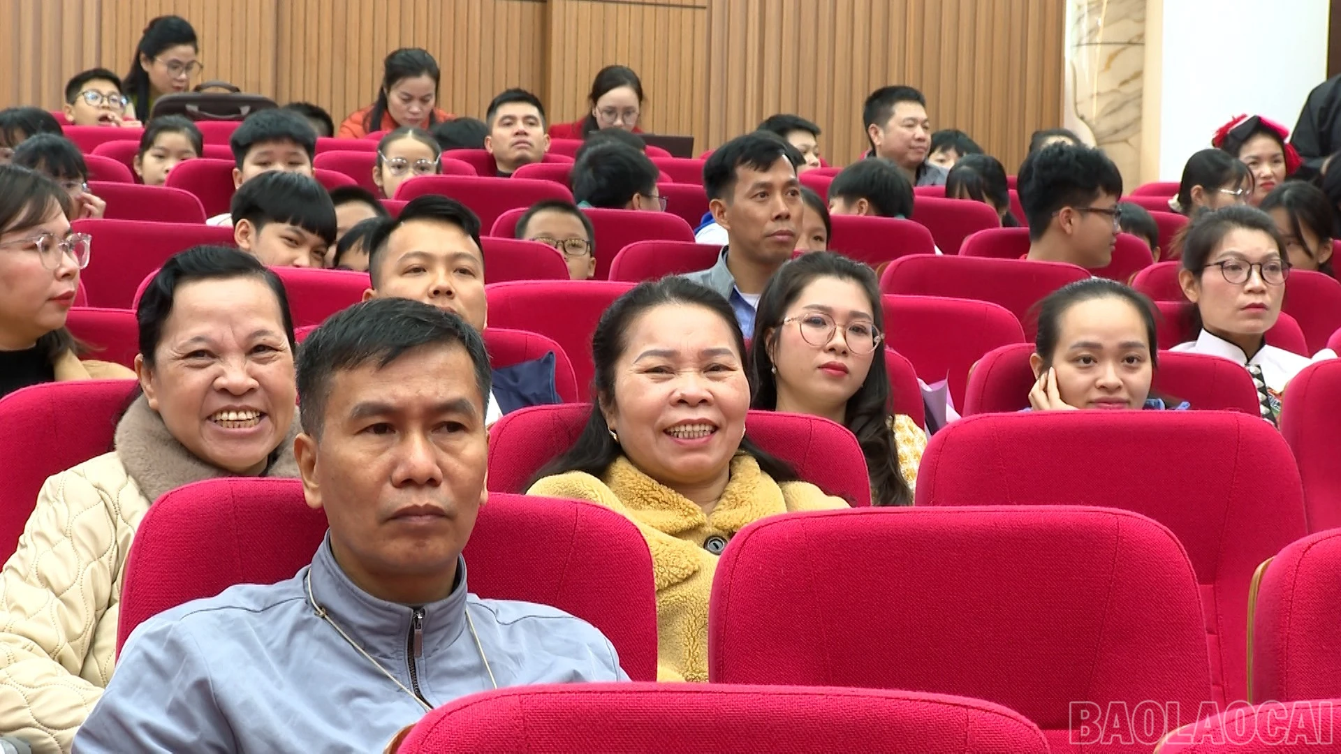baolaocai-br_chuyen-de-van-hoa-the-thao-copy00-57-37-18still468.jpg