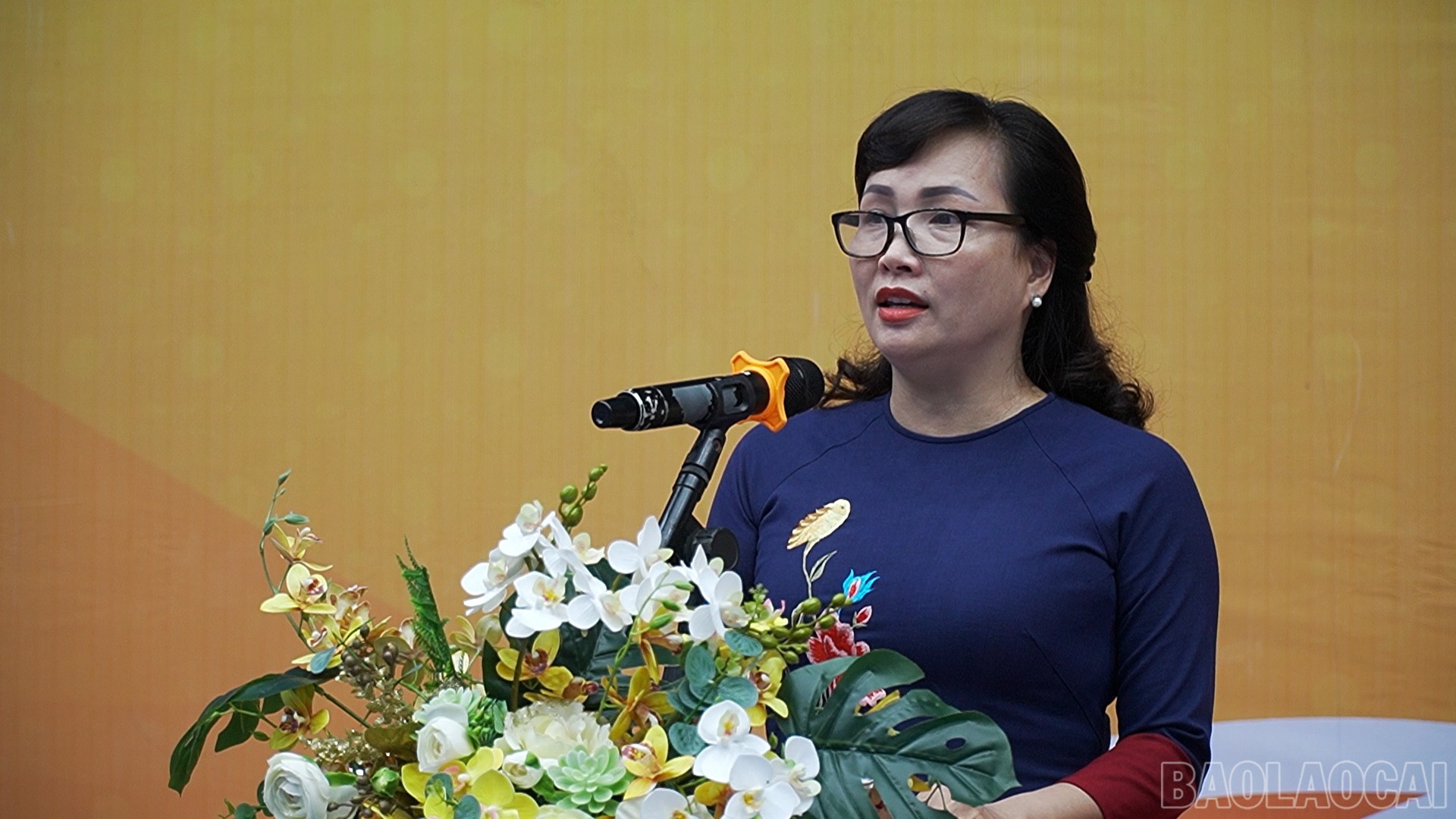 Lãnh đạo Sở Văn hóa, Thể thao và Du lịch tỉnh Lào Cai phát biểu khai mạc giải. baolaocai-br_490-753100-02-13-12still028.jpg