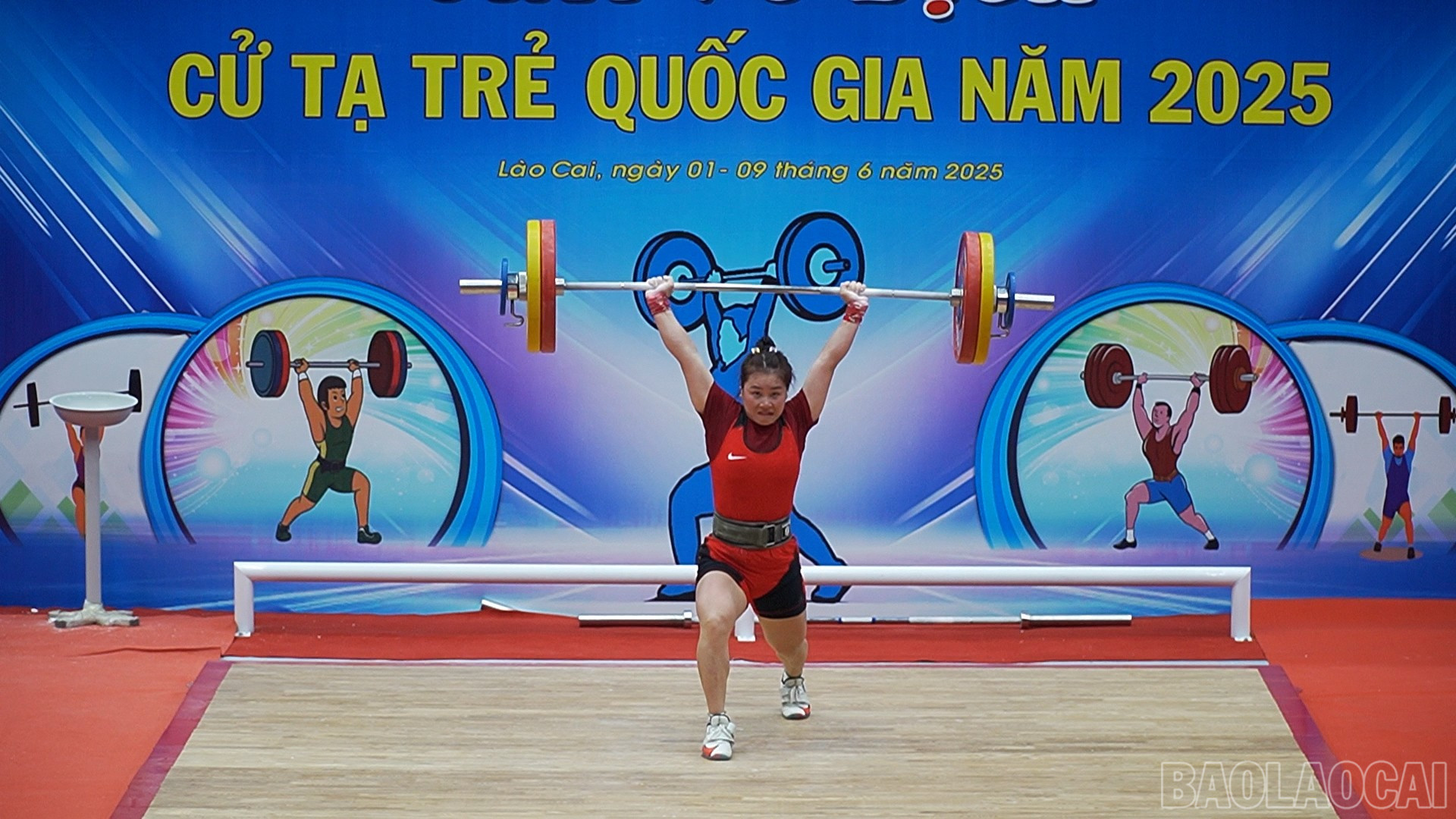 baolaocai-br_490-753100-10-21-11still069.jpg