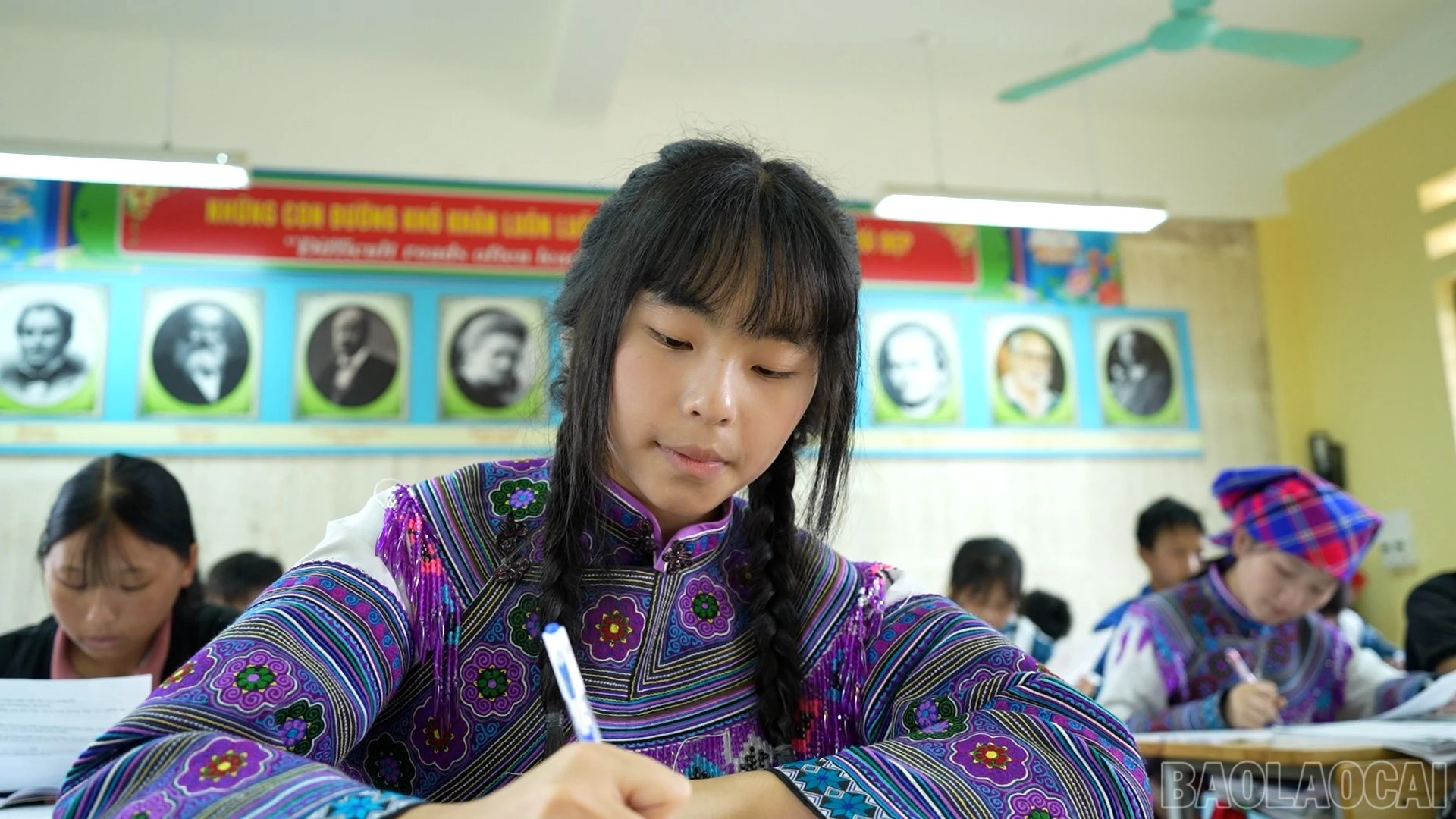 baolaocai-br_451-078101-57-56-14still295.jpg