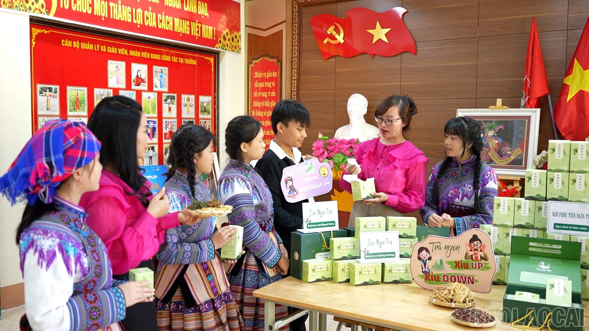 baolaocai-br_451-078101-42-39-08still304.jpg