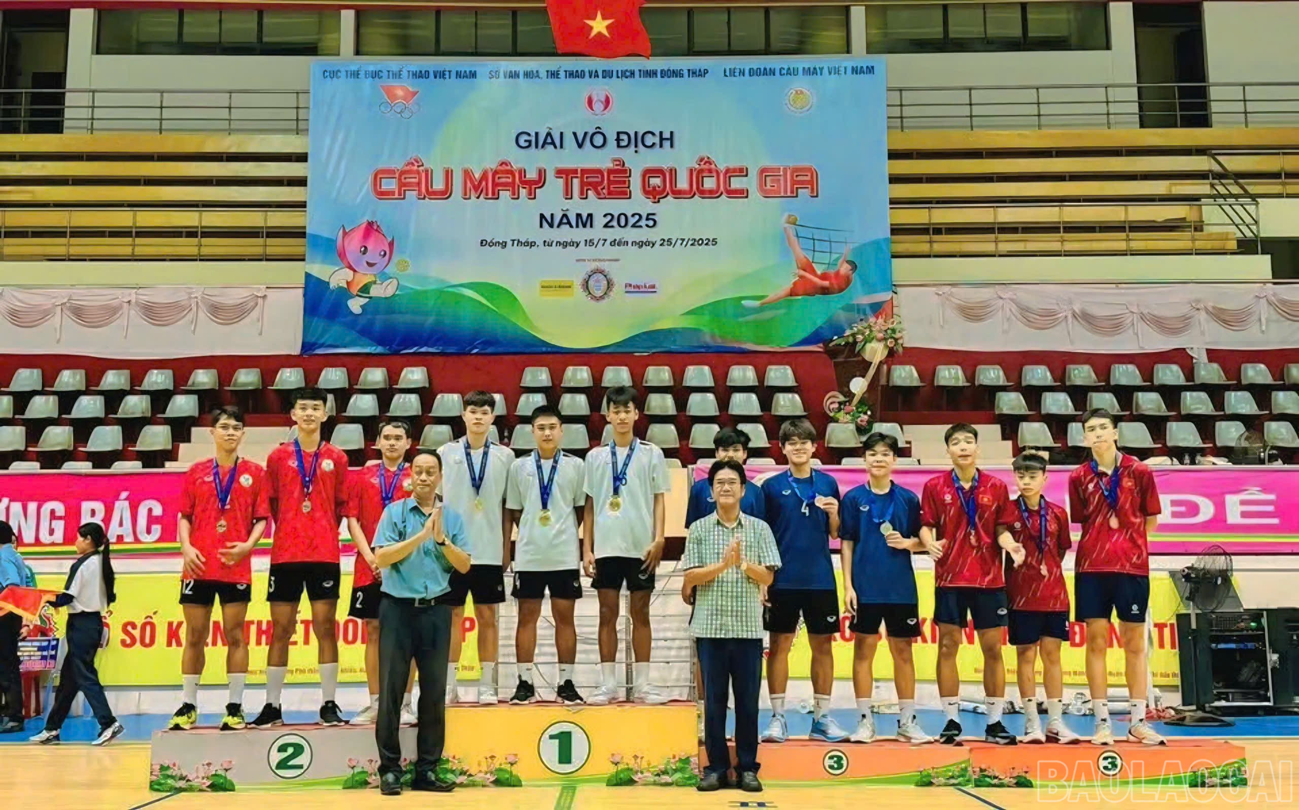 Đội tuyển cầu mây Lào Cai (áo trắng) giành huy chương Vàng nội dung đôi nam lứa tuổi dưới 16. baolaocai-br_z6846159069532-c5a8adf40cc44447ab9a3ea7bcefcb17.jpg
