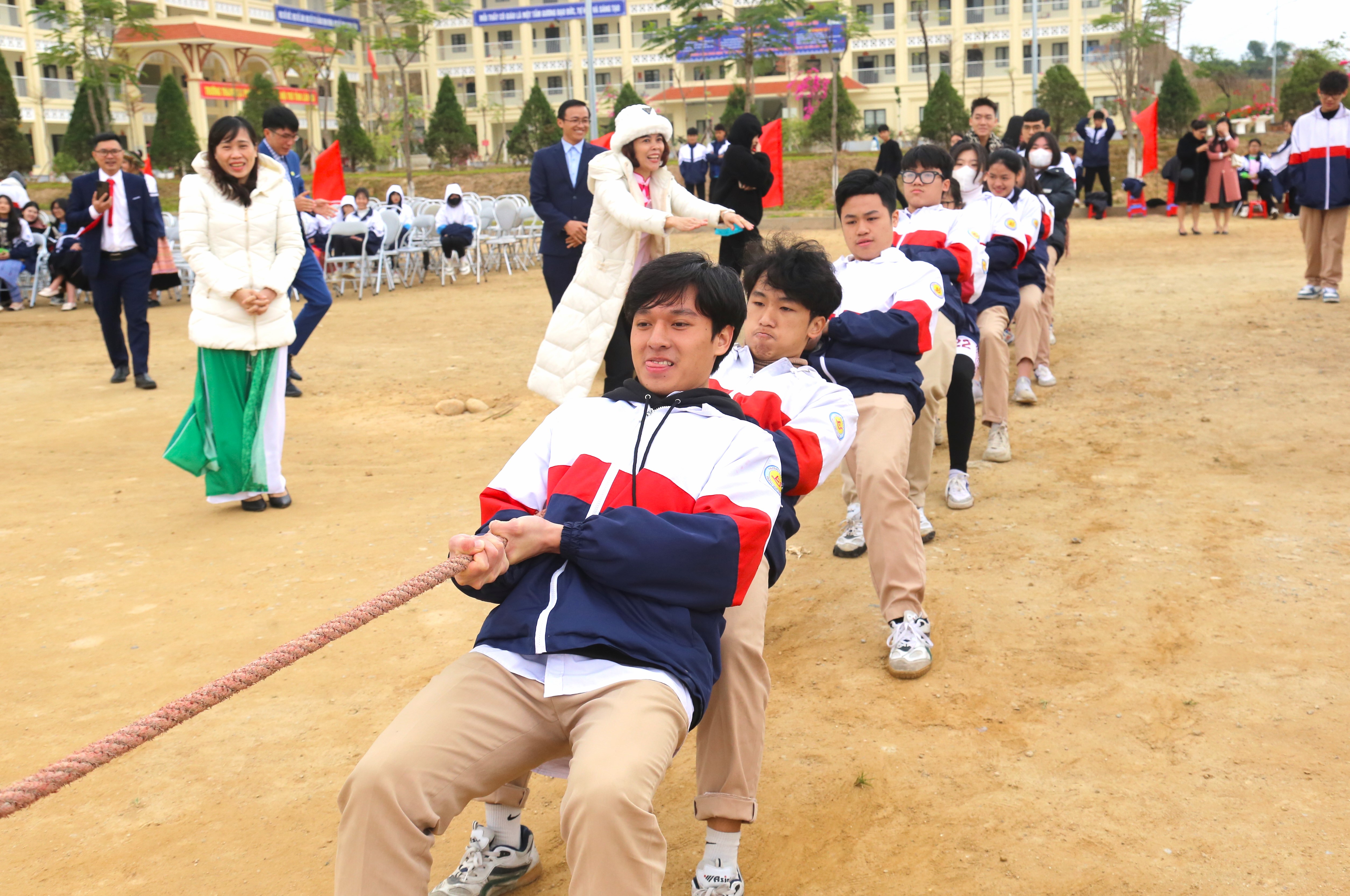Giao lưu thể thao giữa học sinh các trường. IMG_8124.JPG