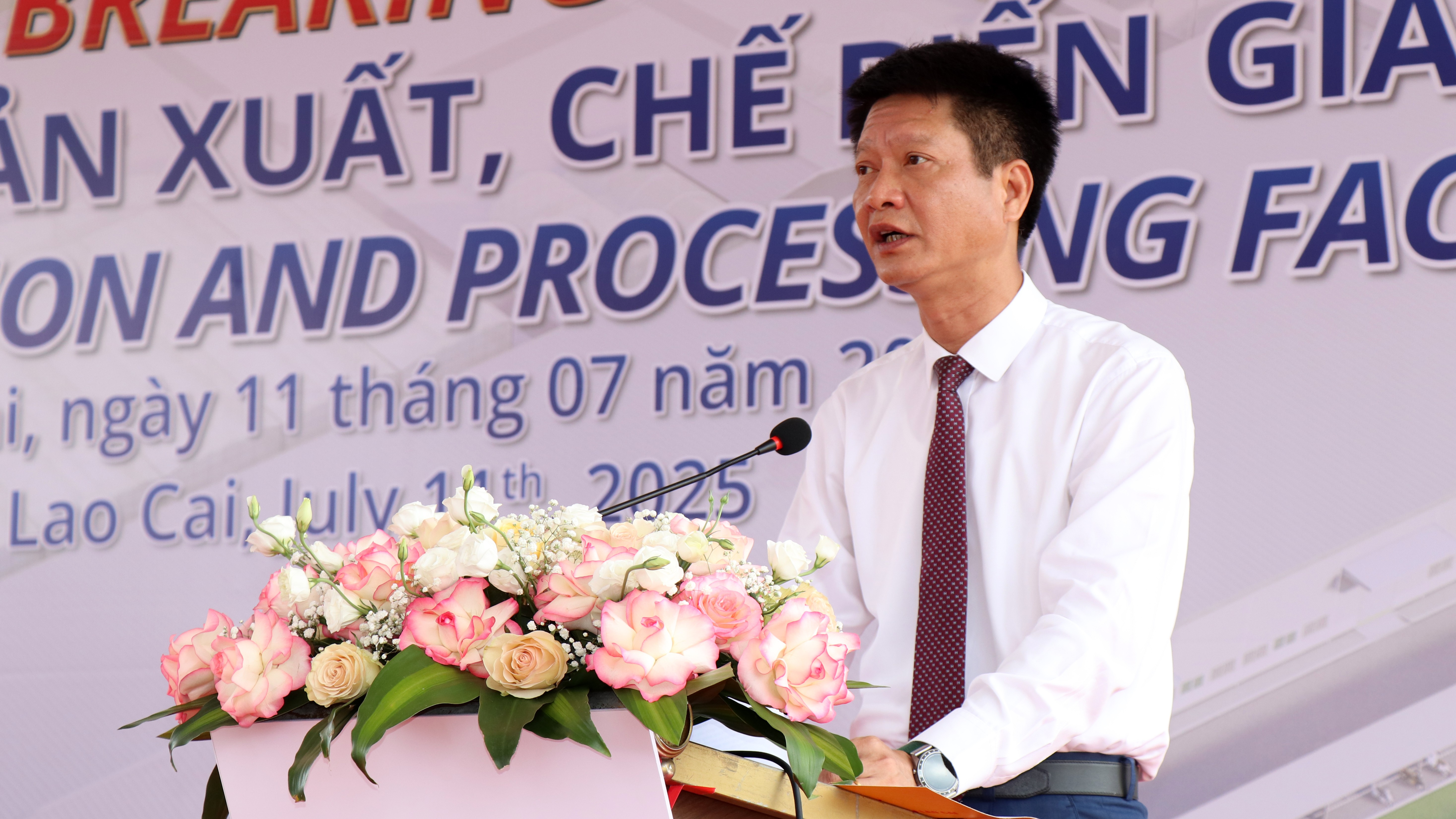 Đồng chí Phó Chủ tịch Thường trực UBND tỉnh Nguyễn Thế Phước phát biểu tại Lễ khởi công. anh-2.jpg