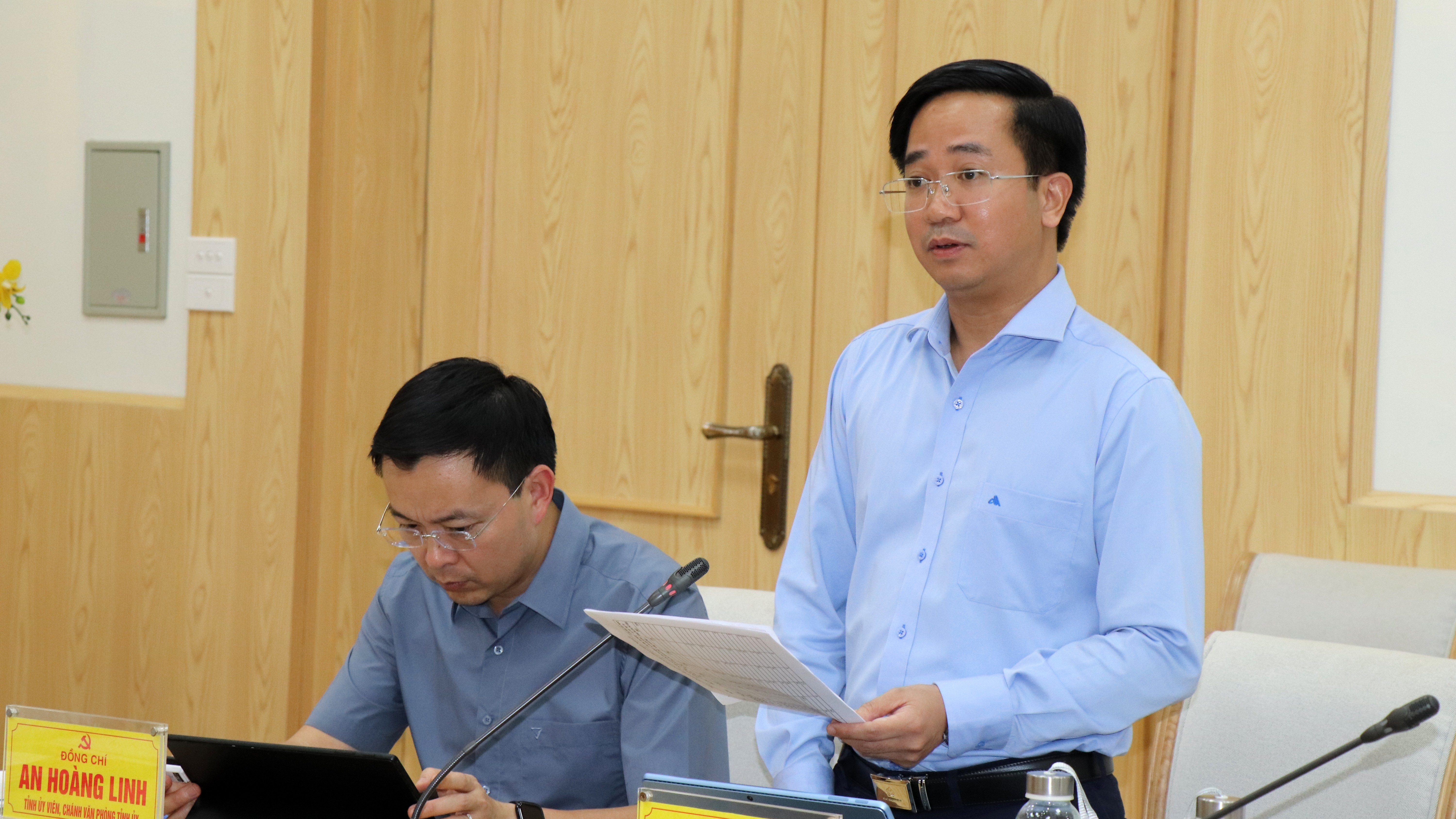 Lãnh đạo Sở Xây dựng và Sở Nông nghiệp và Môi trường phát biểu ý kiến tại buổi làm việc anh-8.jpg