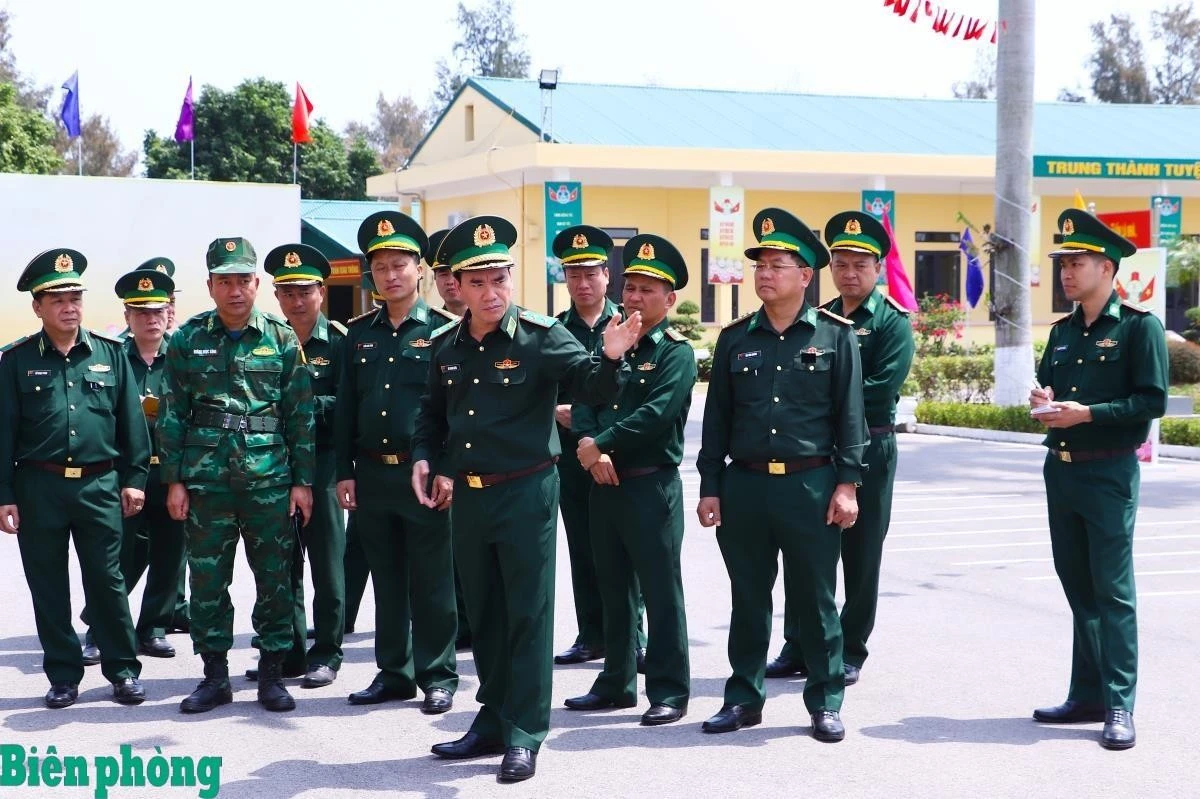 Trung tướng Vũ Trung Kiên kiểm tra, tổng duyệt các nội dung chính trong Chương trình Giao lưu hữu nghị Quốc phòng biên giới Việt Nam - Trung Quốc lần thứ 10.