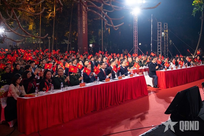 Các đại biểu dự chương trình tại điểm cầu Hà Nội.