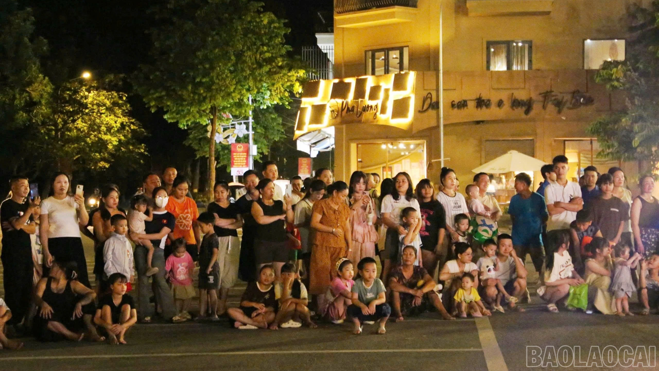 baolaocai-br_nguoidan-2-5587.jpg