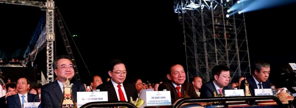 Các đại biểu dự Lễ Khai mạc