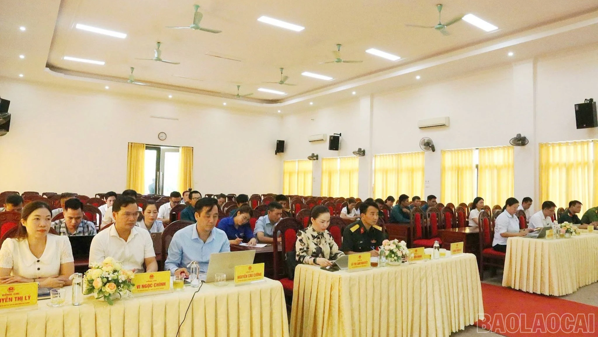 Đại biểu dự hội nghị.