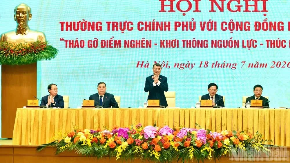 Thủ tướng Chính phủ Lê Minh Hưng chủ trì hội nghị. (Ảnh: Thanh Giang)