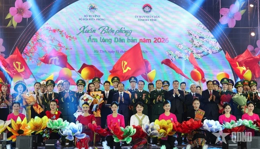 Các đại biểu tham gia Chương trình “Xuân Biên phòng ấm lòng dân bản” năm 2026, tại khu vực biên giới tỉnh Hà Tĩnh.