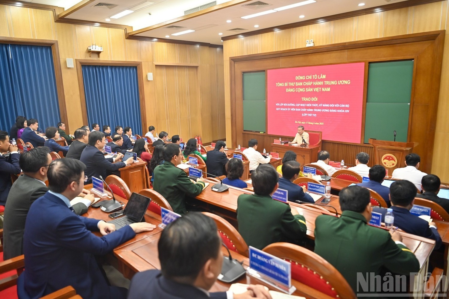Tổng Bí thư Tô Lâm trao đổi với Lớp bồi dưỡng cán bộ quy hoạch Ủy viên Ban Chấp hành Trung ương Đảng khóa XIV (lớp thứ 4).