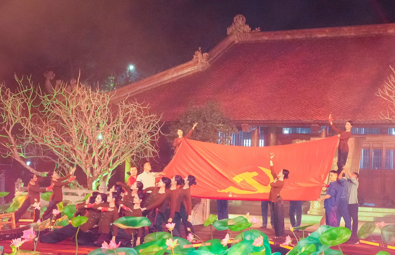 Tiết mục văn nghệ tại điểm cầu Nghệ An.