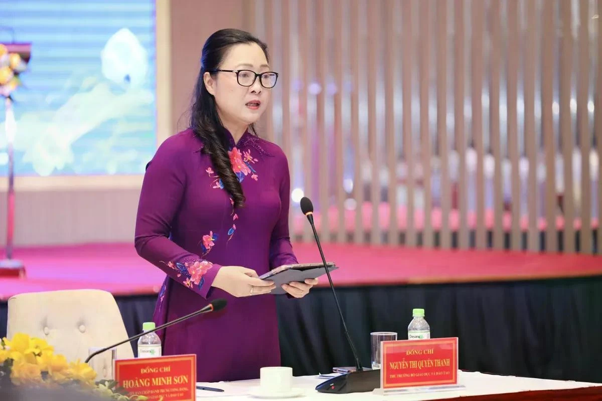 Thứ trưởng Nguyễn Thị Quyên Thanh phát biểu tại hội nghị. Ảnh: MOET