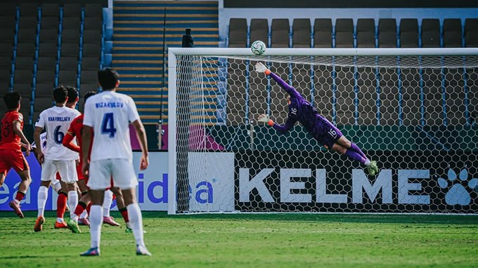 Thủ môn Li Hao vắng mặt.