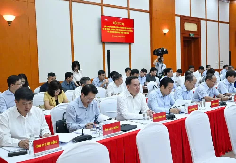 Đại biểu dự hội nghị.