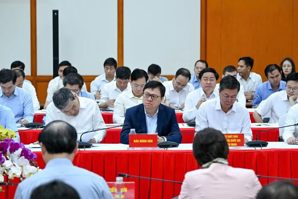 Đại biểu dự hội nghị.