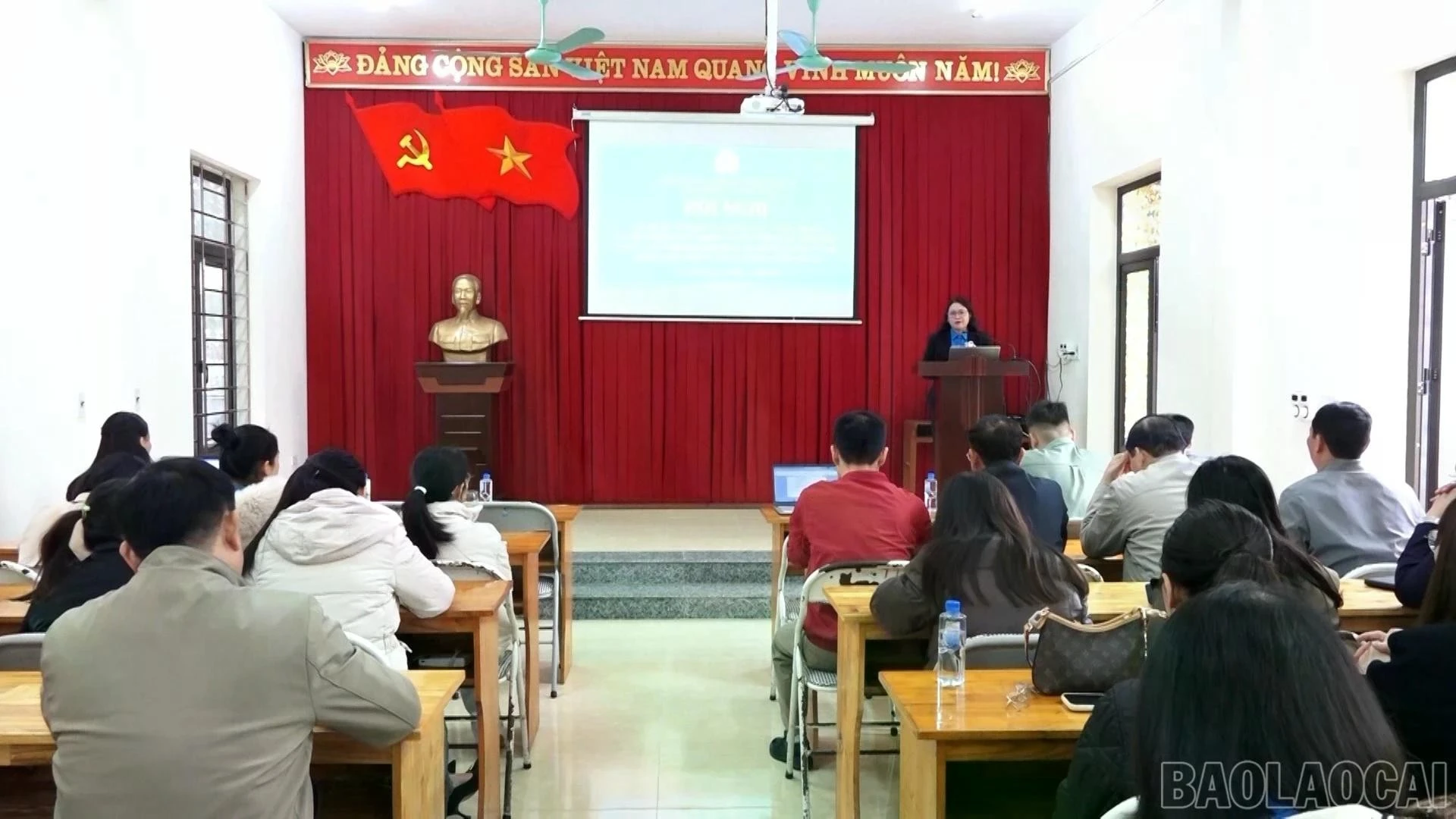 tap-huan.jpg