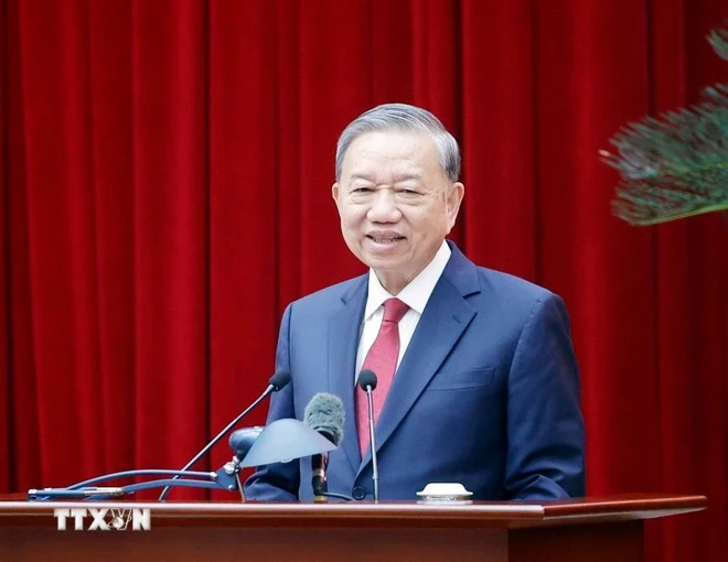 Tổng Bí thư Tô Lâm phát biểu tại cuộc gặp mặt thành viên Tiểu ban chuẩn bị Đại hội XIV của Đảng và Ban Chỉ đạo Tổng kết 40 năm đổi mới.