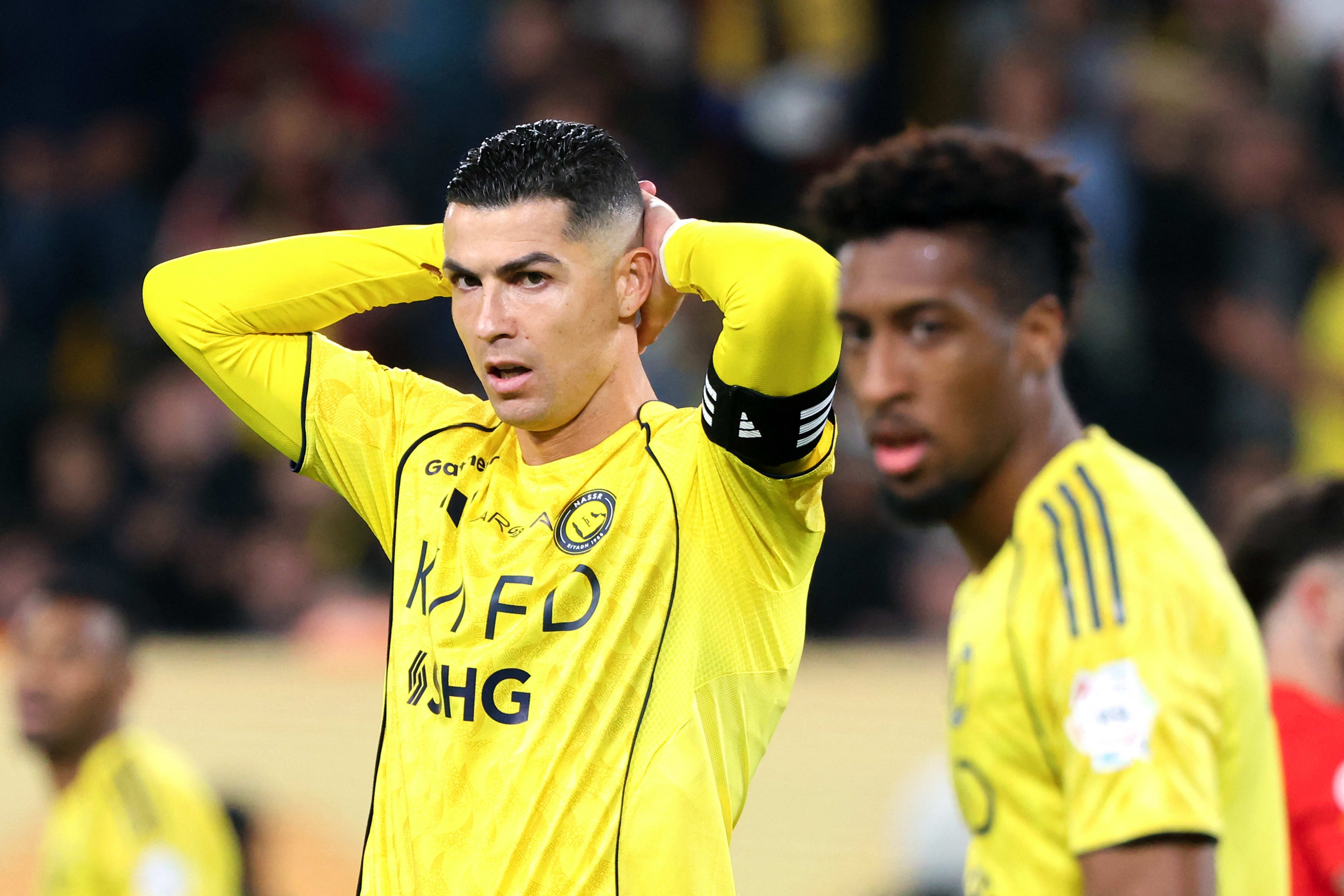 Ronaldo quyết định ngồi ngoài trong trận gặp Al Riyadh vì cảm thấy CLB bị đối xử tệ hơn so với kình địch Al Hilal.