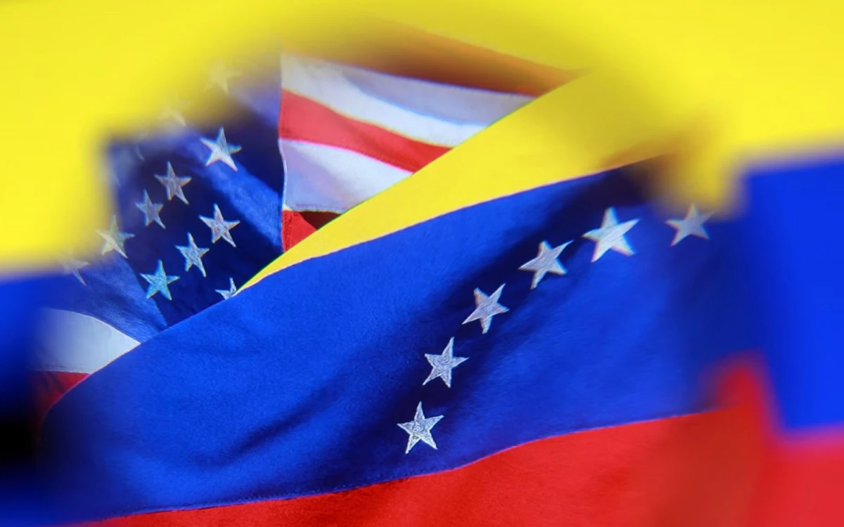 Cờ Mỹ và Venezuela.